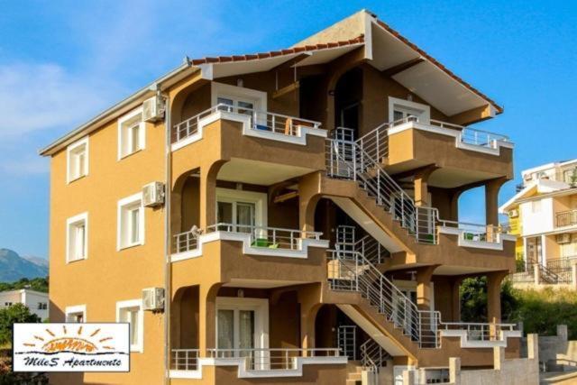 Apartments Miles Utjeha Ruang foto